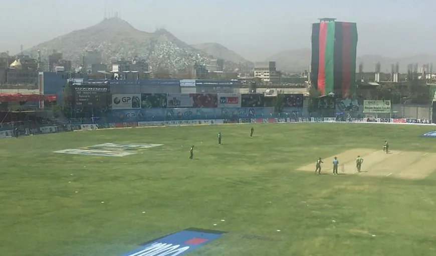 Atentat lângă stadionul din Kabul, la un meci de cricket. Sunt cel puţin trei morţi