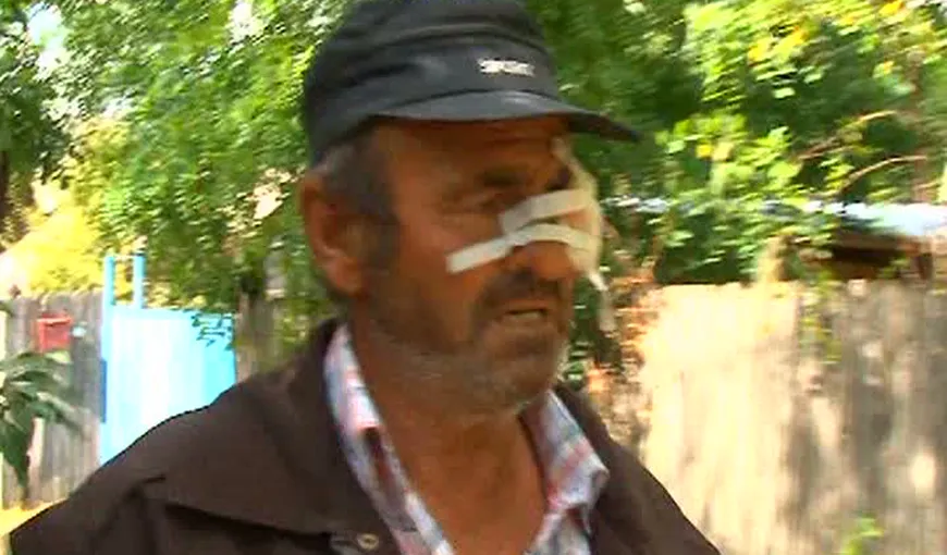 Scandal monstru într-o comună din Argeş. Primarul e acuzat că l-a bătut pe văcarul satului VIDEO