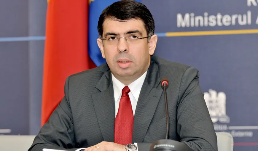 Robert Cazanciuc, fost ministru al Justiţiei, audiat la DNA