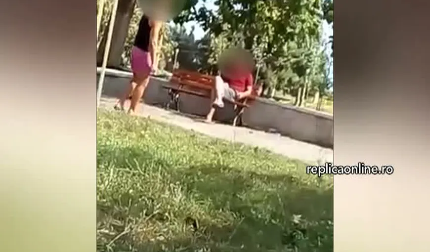 Imagini revoltătoare la Constanţa. Doi tineri au fost surprinşi în timp ce se drogau într-un parc VIDEO