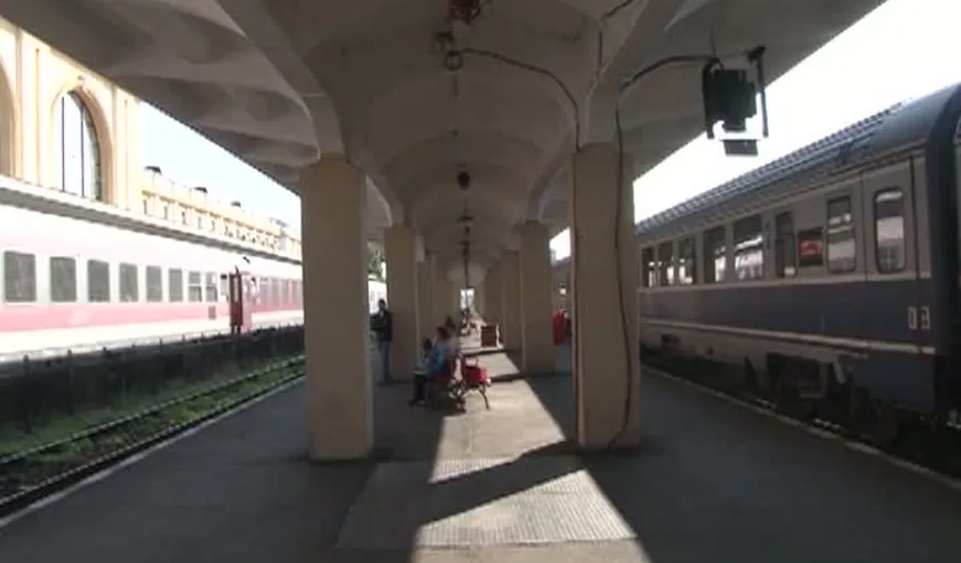 HAOS în gara din Ploieşti. 15 trenuri au avut întâtzieri de până la 5 ore VIDEO