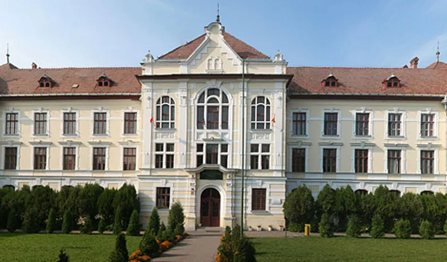 UDMR: Cursurile Liceului romano-catolic din Târgu-Mureş vor fi reluate în septembrie, după ce MEN a emis autorizaţie de funcţionare