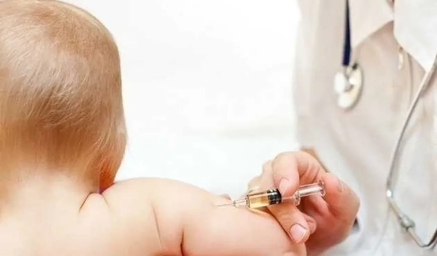 Medicii de familie din Arad cer introducerea vaccinării obligatorii: mulţi părinţi refuză imunizarea