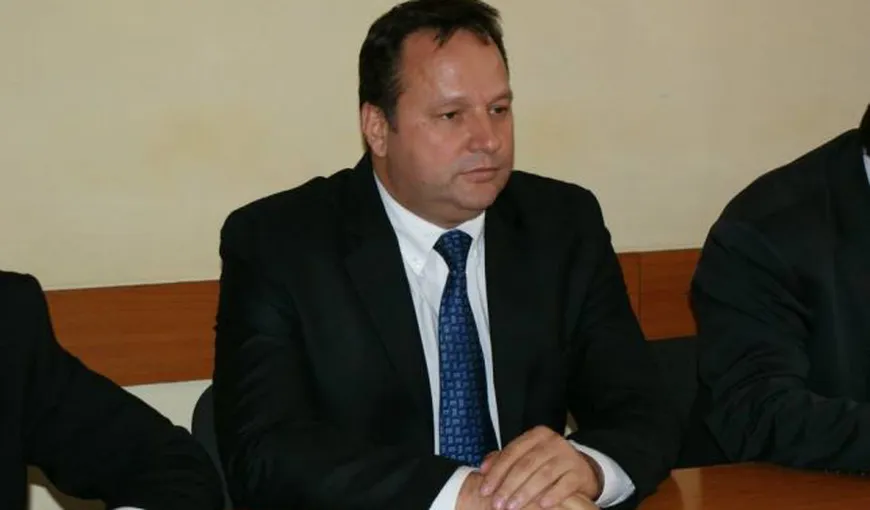 Vasile Iliuţă, suspendat din funcţia de vicepreşedinte al PNL Călăraşi după ce a fugit de poliţiştii care îl opriseră în trafic