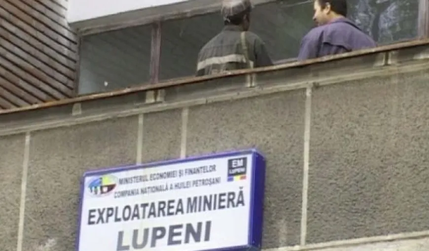 Familiile minerilor decedaţi în urma surpării de la Mina Lupeni vor fi sprijinite fianciar