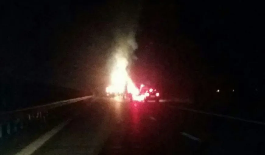 Traficul rutier a fost întrerupt pe DN 11 în judeţul Covasna după ce un autoturism a luat foc pe carosabil