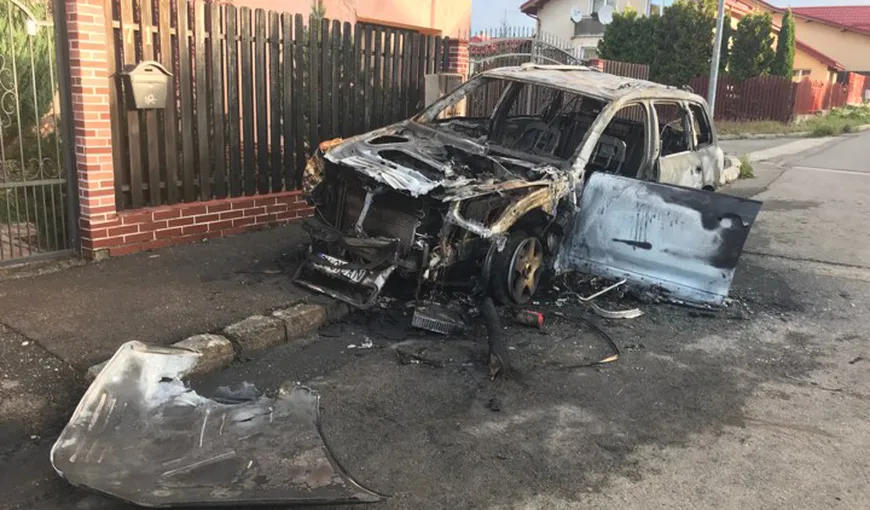 Maşina unei cunoscute realizatoare TV a fost incendiată