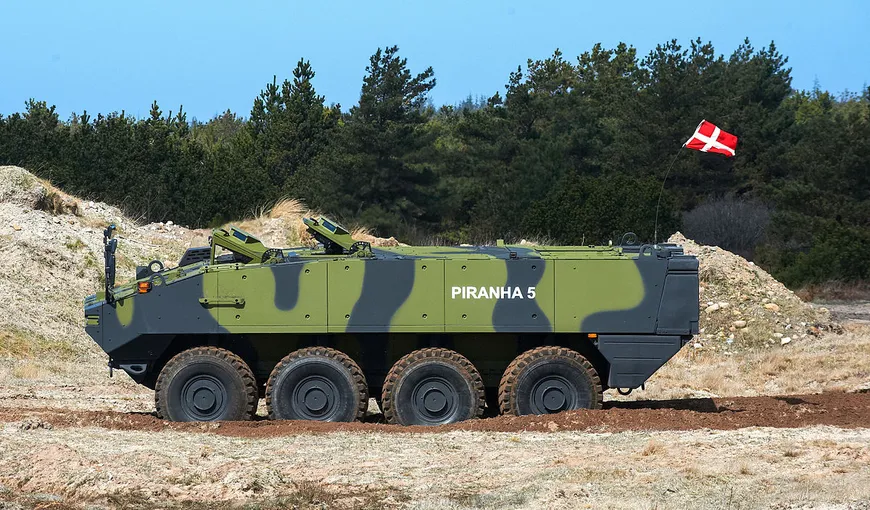 Ministrul Apărării anunţă negocieri amănunţite cu General Dynamics pentru achiziţionarea transportoarelor blindate 8×8