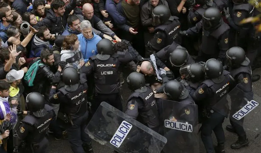 Şeful Poliţiei catalane este acuzat că nu a interzis desfăşurarea referendumului din 1 octombrie. El a fost plasat sub control judiciar