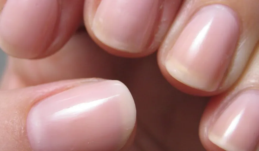 Ce spune forma unghiilor tale despre tine