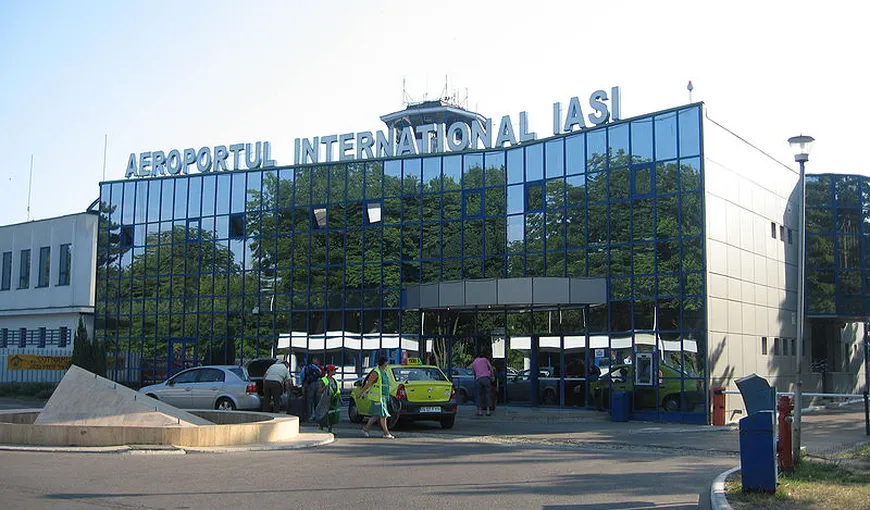 Dispozitive de copiat coduri PIN, descoperite pe Aeroportul Internaţional din Iaşi. Doi români au fost arestaţi preventiv