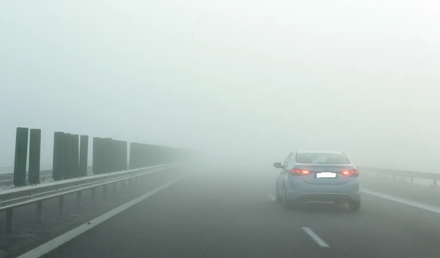 Ceaţă densă pe autostrada A3 Bucureşti – Ploieşti. Circulaţia se desfăşoară cu dificultate