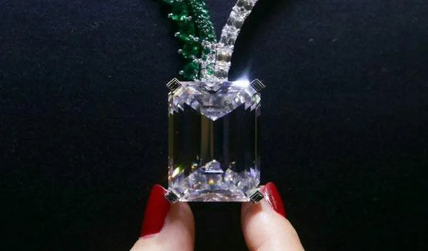 Cel mai mare diamant scos vreodată la o licitaţie, vândut pe o sumă record. 34 de milioane de euro a costat nestemata