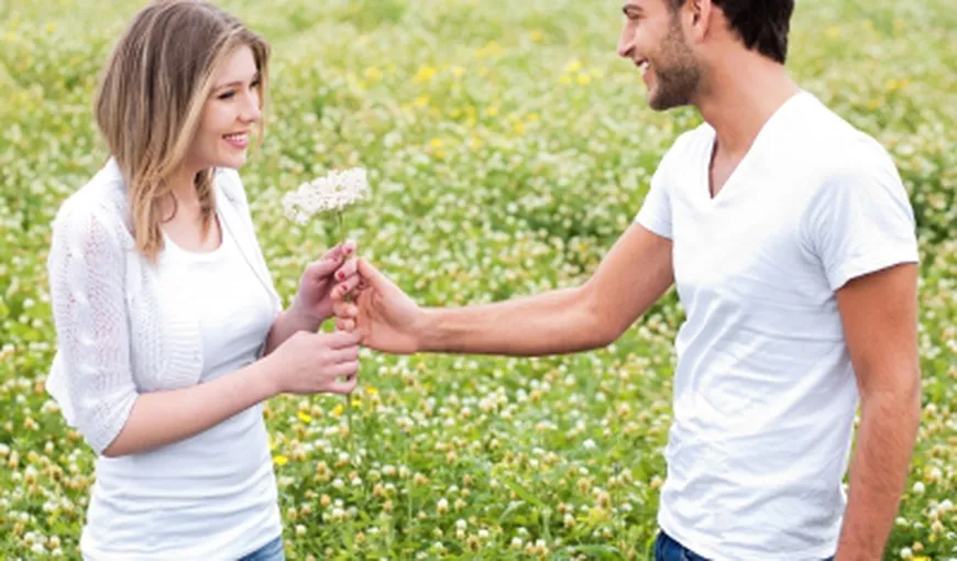 5 lucruri care fac femeile nesigure într-o relaţie de cuplu