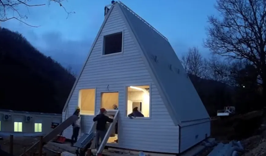 Casa tradiţională care se ridică în doar şase ore, la un preţ de chilipir VIDEO