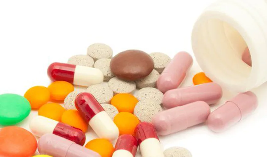 Anunţ îngrijorător al OMS: Peste 50% dintre medicamentele vândute pe internet sunt falsificate şi conţin substanţe toxice