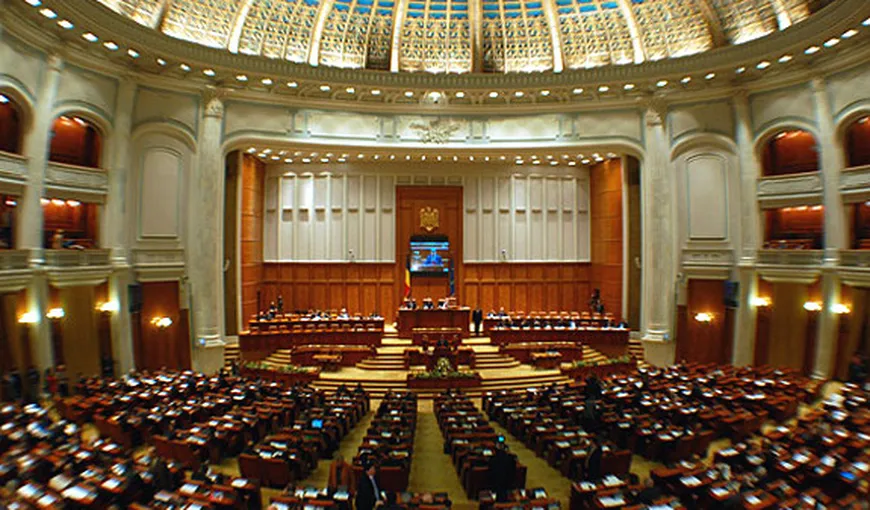 Scandal la citirea moţiunii de cenzură împotriva Guvernului Tudose în plen. Parlamentarii PSD au ieşit din sală UPDATE