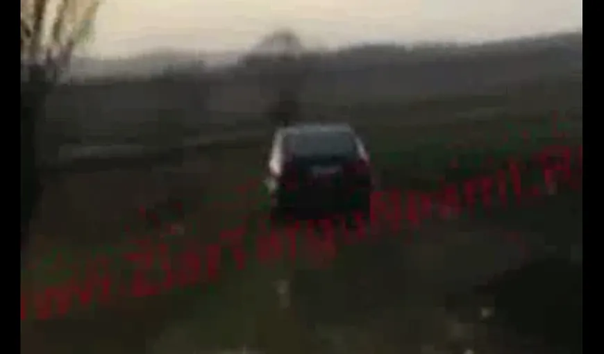 Un şofer fugar, capturat de poliţişti cu focuri de armă VIDEO