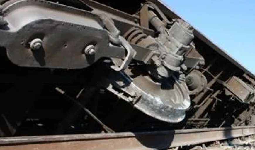 Un tren ce transporta deşeuri a deraiat în Călăraşi. Traficul feroviar a fost oprit în zonă