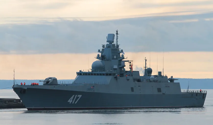 Vas militar rusesc escortat în apropierea apelor Marii Britanii
