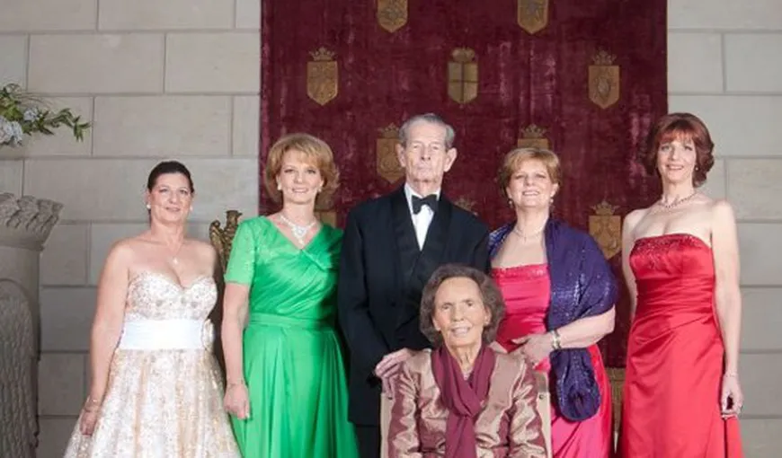 Evenimente stânjenitoare din Familia regală a României. De ce şi-a scos Regele Mihai fiice şi nepoţi din linia succesorală
