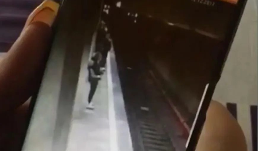 Poliţia Capitalei anunţă că o singură cameră de supraveghere din 22 a surprins incidentul de la staţia de metrou Costin Georgian