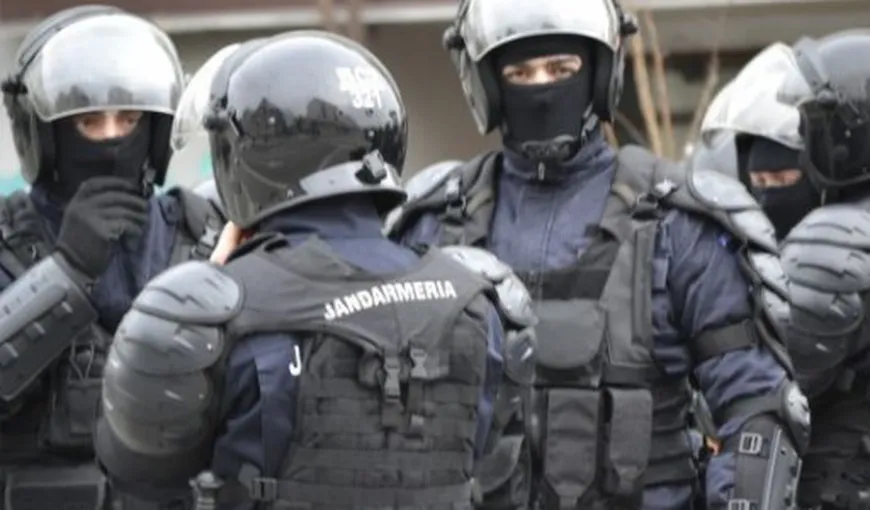 Jandarmeria Română face angajări: „Indiferent că eşti dinamovist sau stelist, poţi deveni jandarm!”