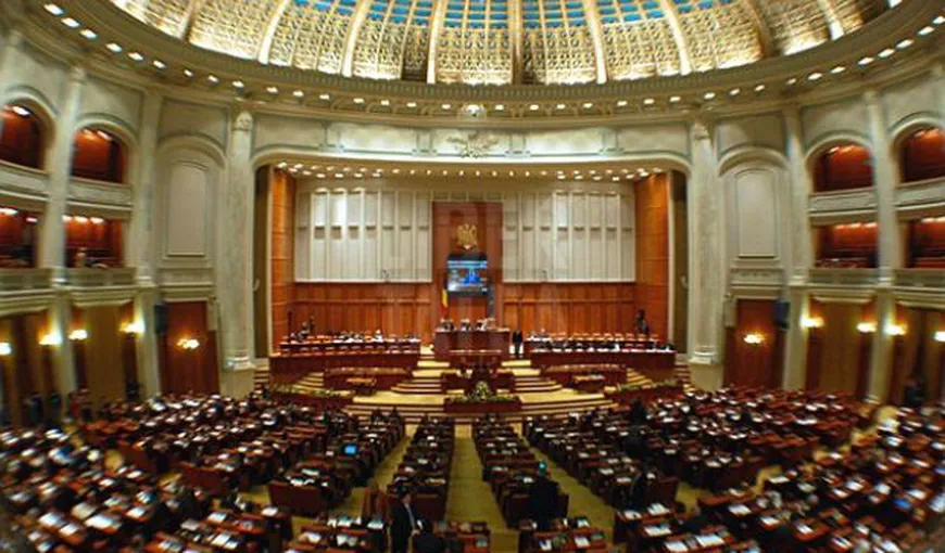 Parlamentul a adoptat bugetele Administraţiei Prezidenţiale, Camerei Deputaţilor, Senatului şi SGG