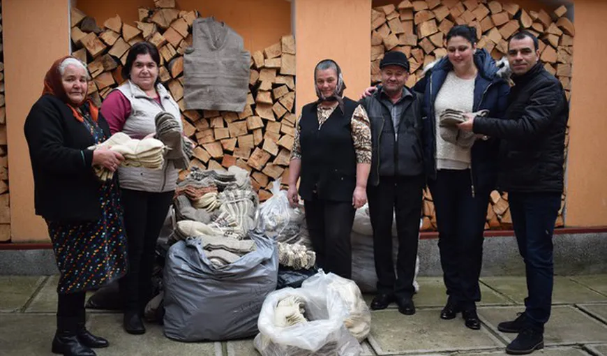 Ministrul Petre Daea a cumpărat sute de perechi de şosete de lână dintr-un sat din Sibiu
