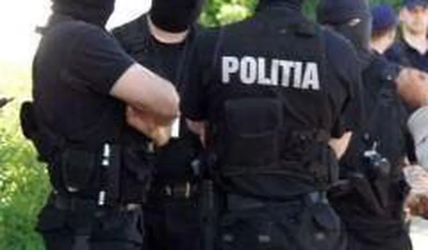 Poliţiştii au confiscat 90 de kilograme de articole pirotehnice în cadrul misiunii FOC de ARTIFICII