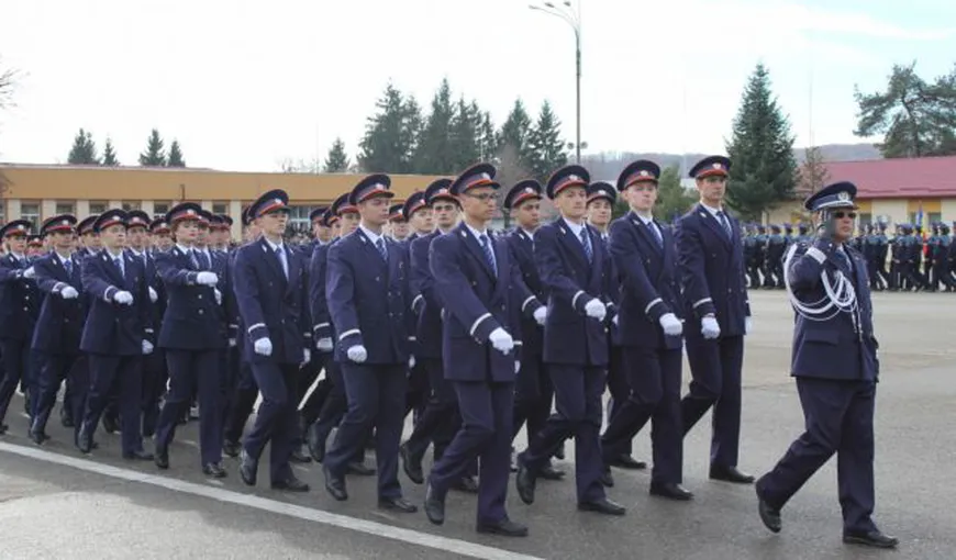 Admitere Şcoala de poliţie. S-a devansat calendarul de admitere la Şcolile de Politie Câmpina şi Cluj-Napoca
