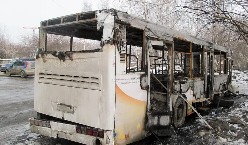 Tragedie în Kazahstan. Cel puţin 52 de persoane au murit după ce un autobuz a luat foc