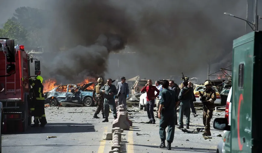 Atentat cu maşină capcană împotriva unui convoi al forţelor străine la Kabul. Cel puţin un mort şi patru răniţi