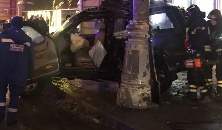 O mașină a intrat în mulţime la Moscova: Un mort şi mai mulţi răniţi