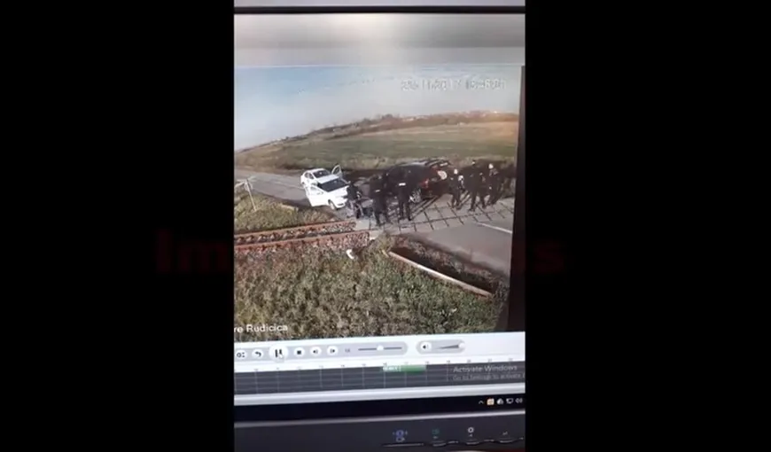 Au apărut primele imagini cu fratele Biancăi Drăguşanu când este călcat în picioare de poliţişti VIDEO