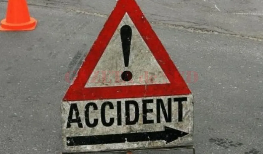 Două accidente rutiere pe DN1 şi DN13: Un mort şi patru răniţi în urma coliziunii a două autoturisme