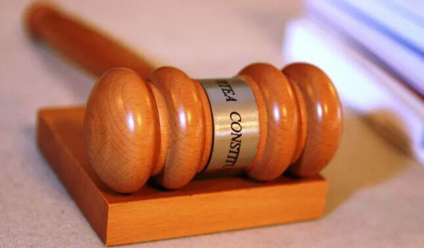 CCR: Dispoziţii din modificările la Legea privind statutul judecătorilor şi procurorilor, neconstituţionale