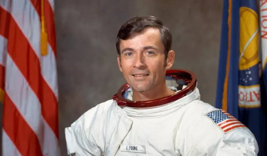 John Young, astronautul cu două zboruri spre Lună, a murit la vârsta de 87 de ani