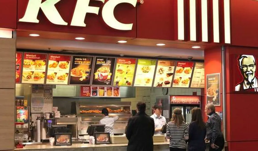 KFC testează livrarea la domiciliu în Capitală. În ce zone sunt restaurantele pilot