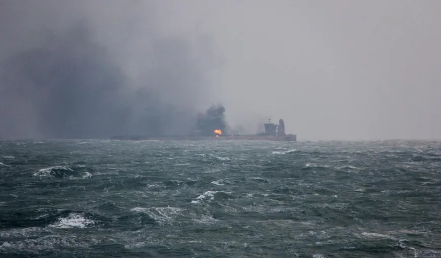 Accident maritim: Pata de petrol din Marea Chinei de Est se întinde pe 120 de kilometri pătraţi