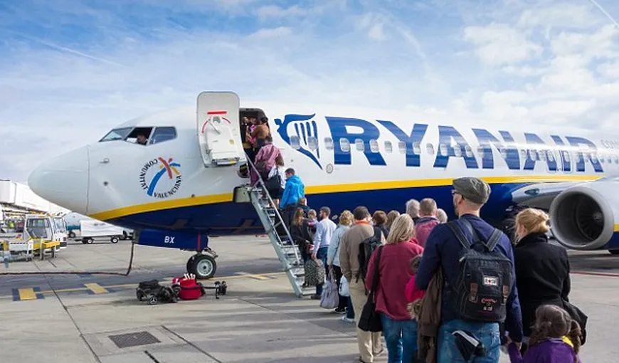 Ryanair recrutează echipaj de zbor din toată ţara. Oferă 1.200 de euro primă de bun venit la angajare