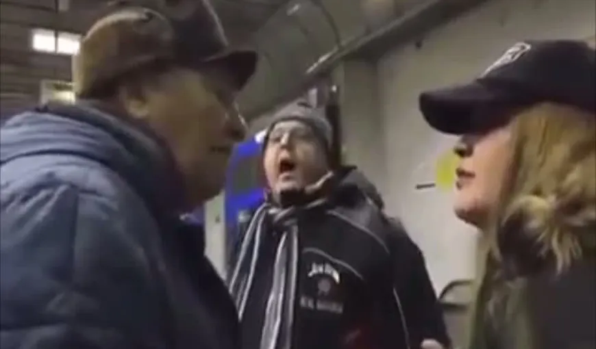 Scandal într-o staţie de metrou din Capitală. Protagonişti au fost doi pensionari şi un grup de protestatari VIDEO