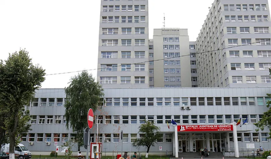 Un bărbat s-a aruncat de la etajul zece al Spitalului Judeţean de Urgenţă din Baia Mare