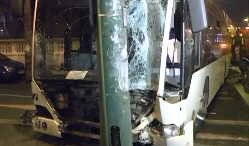 Un autobuz RATB a intrat într-un stâlp după ce şoferului i s-a făcut rău VIDEO