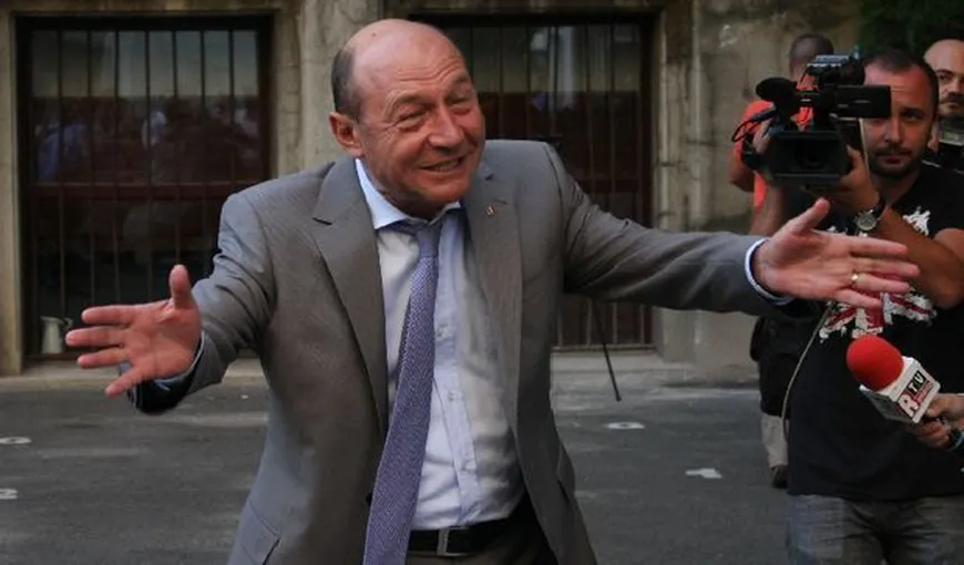 Traian Băsescu, despre partidul lui Cioloş: De când l-a anunţat mă tot întreb care va fi abreviere. RMÎ?
