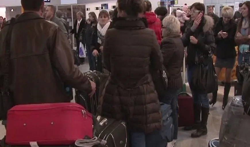 Peste 170 de pasageri ai cursei Wizz Air de Londra, blocaţi pe Aeroportul Craiova