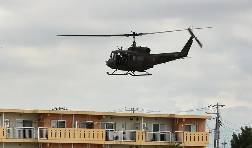 Un elicopter militar s-a prăbuşit într-o zonă rezidenţială din sudul Japoniei. Accidentul a avut loc în apropiere unei grădiniţe