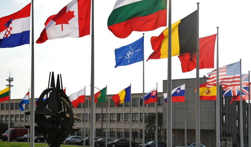 Reuniune la Bruxelles a miniştrilor Apărării din NATO. Este prezent şi Mihai Fifor
