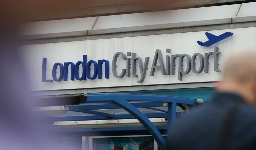 ALERTĂ! Aeroportul London City, închis în urma descoperirii unei bombe