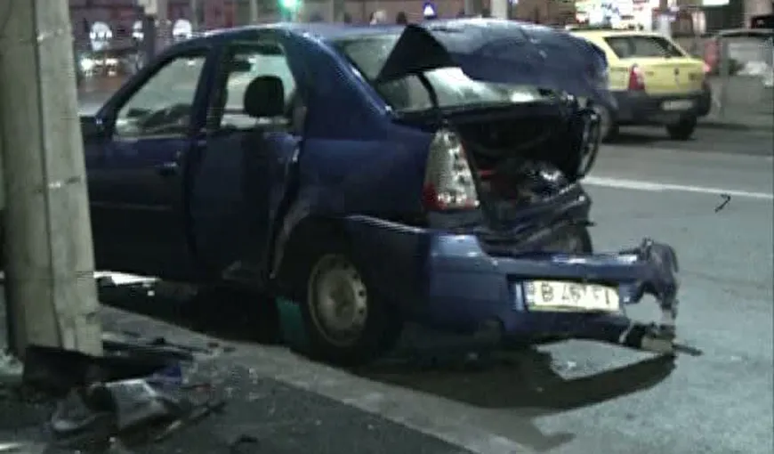 Accident grav în Capitală. Un şofer băut a lovit şase maşini şi a dat peste o femeie